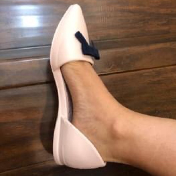 Flats - Picture 2 of 3